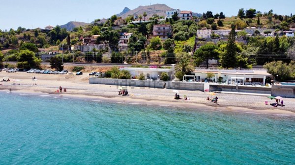 casa indipendente in vendita ad Altavilla Milicia