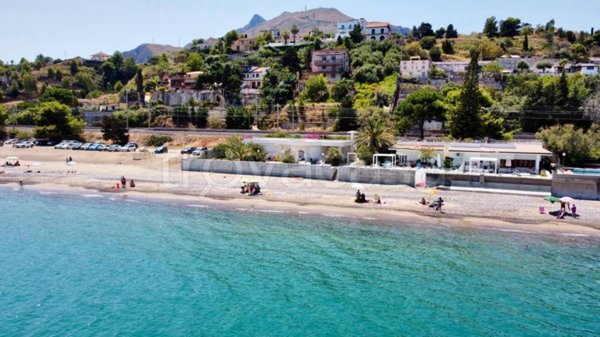casa indipendente in vendita ad Altavilla Milicia
