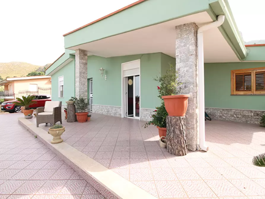 casa indipendente in vendita ad Altavilla Milicia