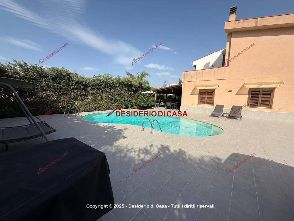 casa indipendente in vendita ad Altavilla Milicia