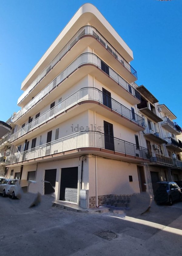 appartamento in vendita ad Altavilla Milicia