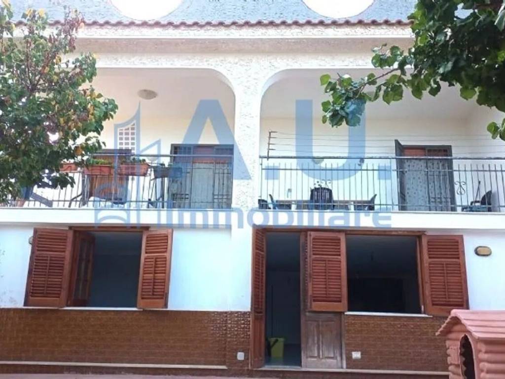 casa indipendente in vendita ad Altavilla Milicia