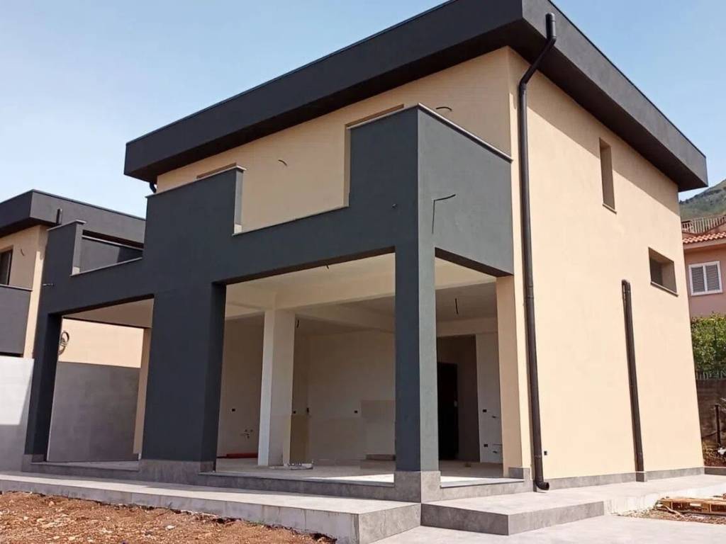 casa indipendente in vendita ad Altavilla Milicia in zona Torre Colonna