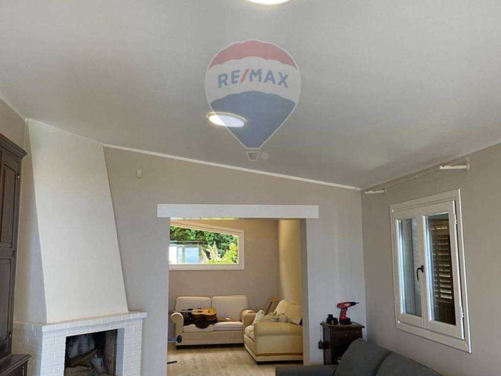 casa indipendente in vendita ad Altavilla Milicia