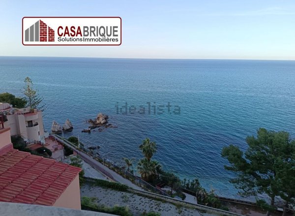 appartamento in vendita ad Altavilla Milicia