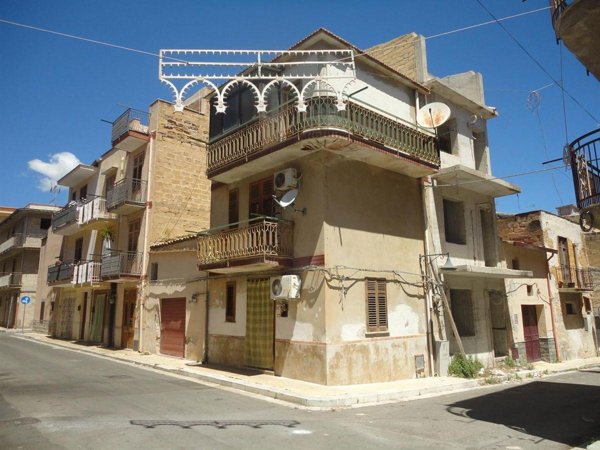 casa indipendente in vendita ad Altavilla Milicia