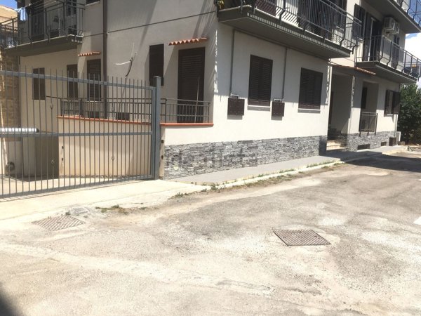 appartamento in vendita ad Altavilla Milicia