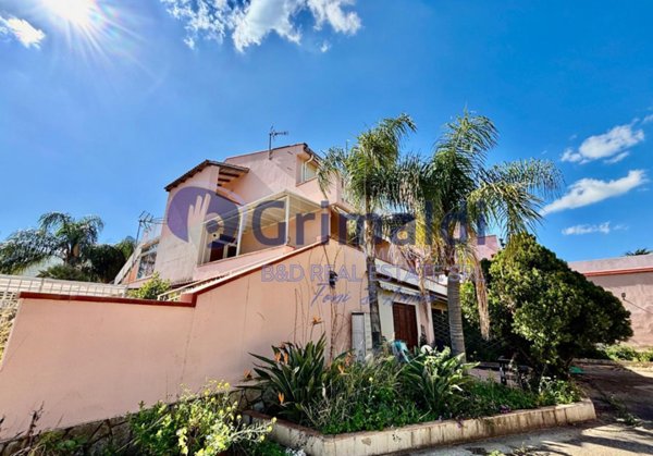 appartamento in vendita ad Altavilla Milicia