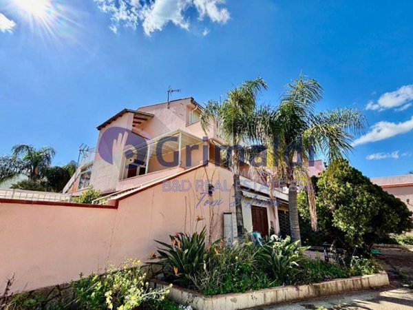 appartamento in vendita ad Altavilla Milicia in zona Torre Colonna