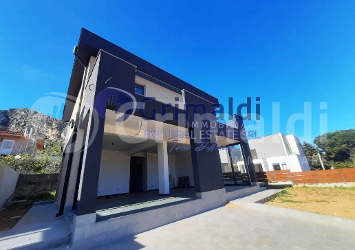 casa indipendente in vendita ad Altavilla Milicia in zona Torre Colonna