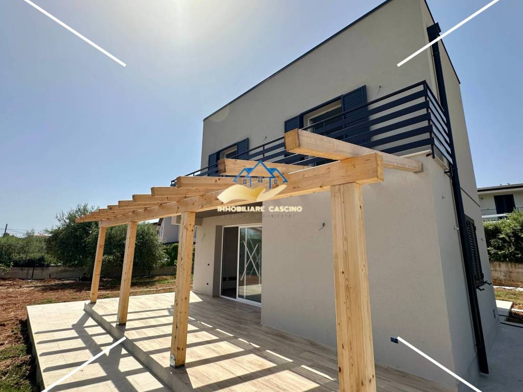 casa indipendente in vendita ad Altavilla Milicia in zona Torre Colonna