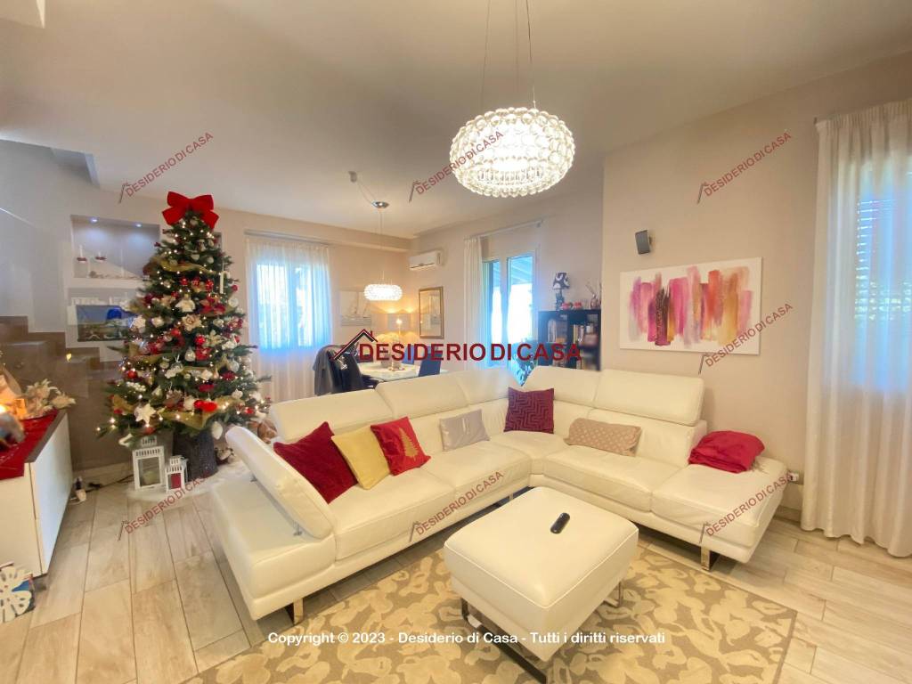 casa indipendente in vendita ad Altavilla Milicia