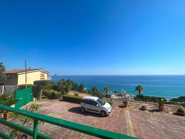 casa indipendente in vendita ad Altavilla Milicia