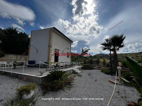 casa indipendente in vendita ad Altavilla Milicia