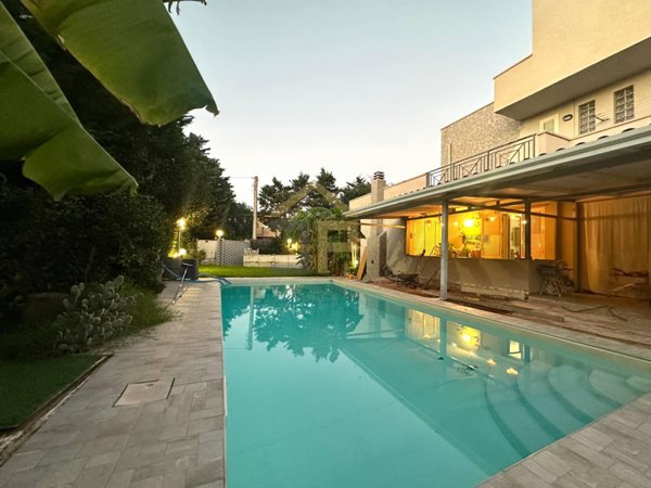 casa indipendente in vendita ad Altavilla Milicia