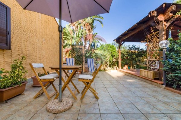 casa indipendente in vendita ad Altavilla Milicia