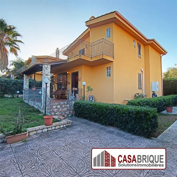 casa indipendente in vendita ad Altavilla Milicia