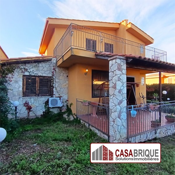 casa indipendente in vendita ad Altavilla Milicia