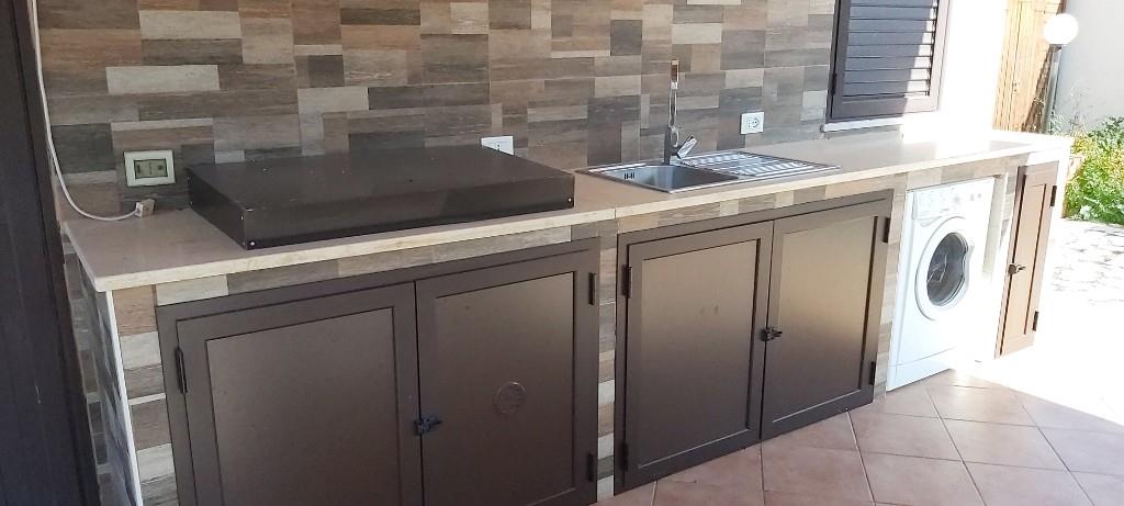 casa indipendente in vendita ad Altavilla Milicia