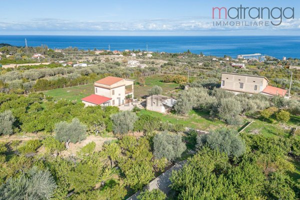 casa indipendente in vendita ad Altavilla Milicia