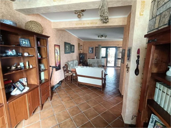 casa indipendente in vendita ad Altavilla Milicia