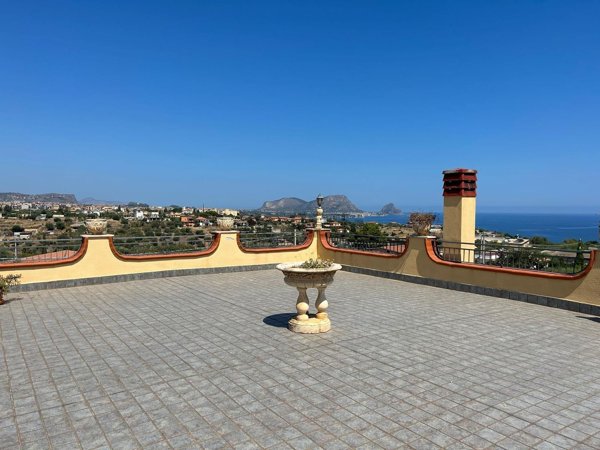 casa indipendente in vendita ad Altavilla Milicia