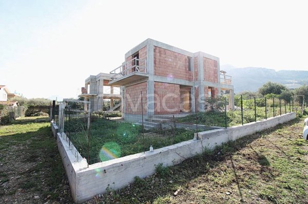 casa indipendente in vendita ad Altavilla Milicia