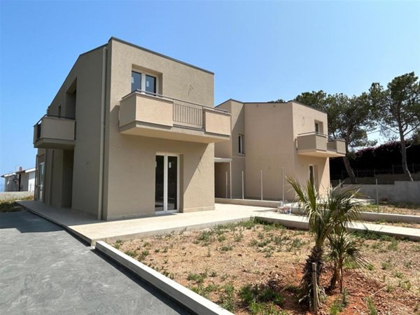 casa indipendente in vendita ad Altavilla Milicia