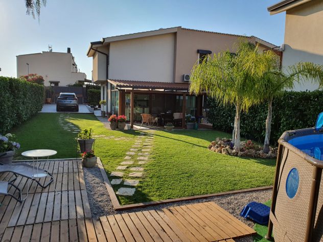 casa indipendente in vendita ad Altavilla Milicia