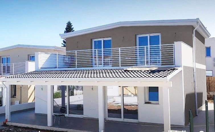 casa indipendente in vendita ad Altavilla Milicia