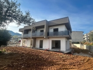 casa indipendente in vendita ad Altavilla Milicia