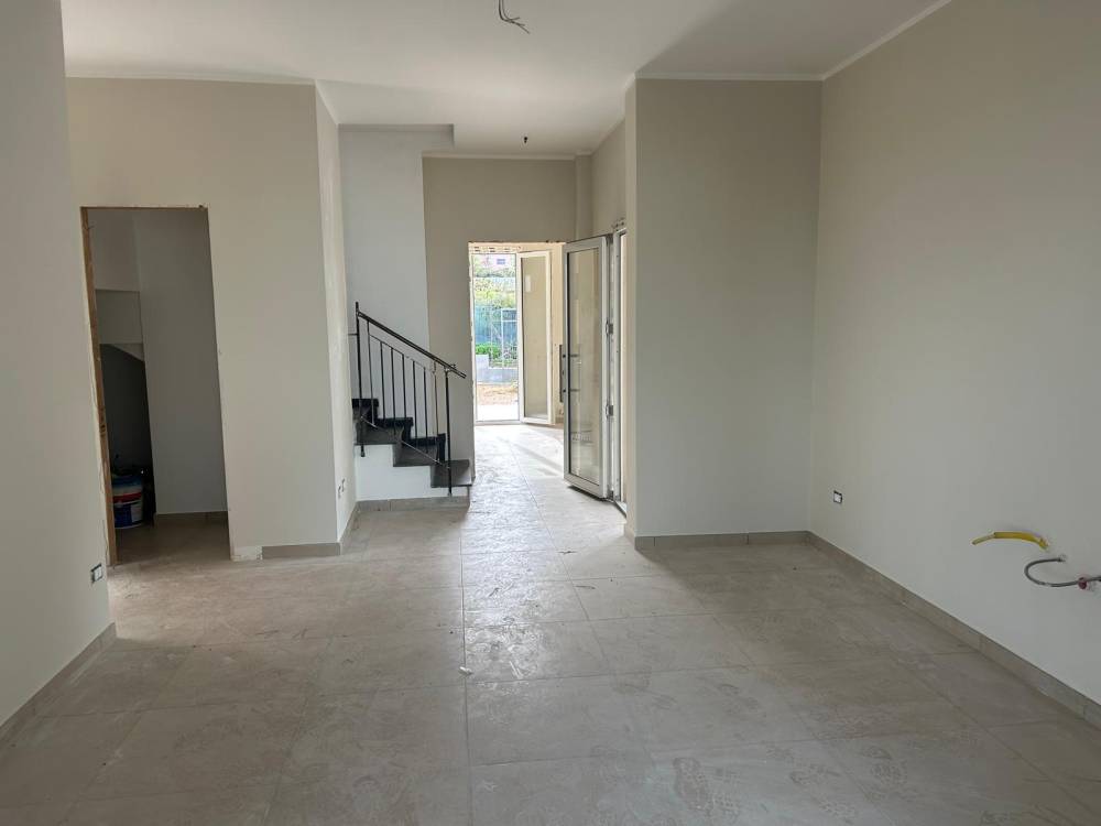 casa indipendente in vendita ad Altavilla Milicia