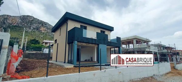 casa indipendente in vendita ad Altavilla Milicia in zona Torre Colonna