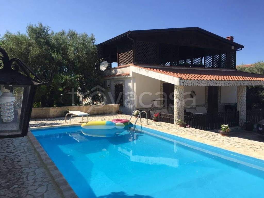 casa indipendente in vendita ad Altavilla Milicia