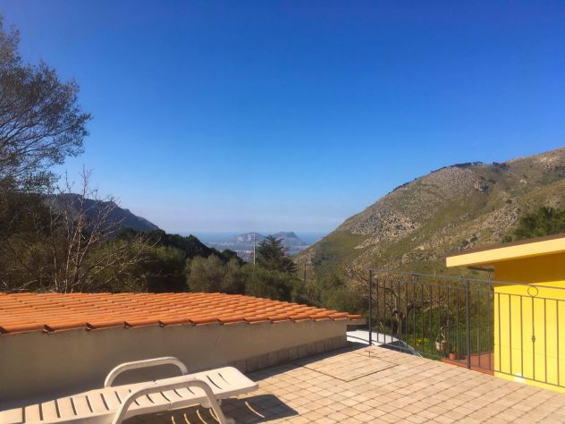 casa indipendente in vendita ad Altavilla Milicia