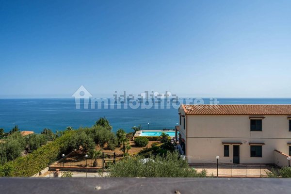 casa indipendente in vendita ad Altavilla Milicia