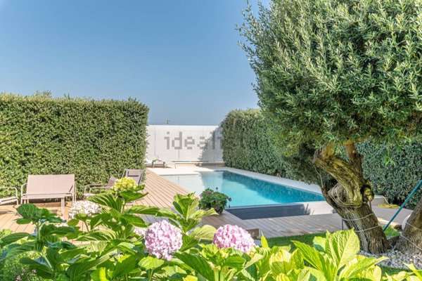 casa indipendente in vendita ad Altavilla Milicia