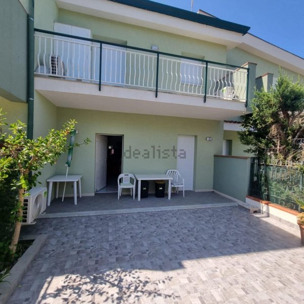 casa indipendente in vendita ad Altavilla Milicia