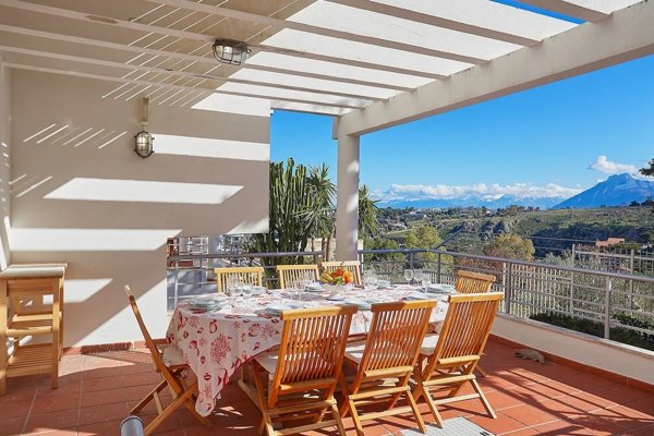 casa indipendente in vendita ad Altavilla Milicia