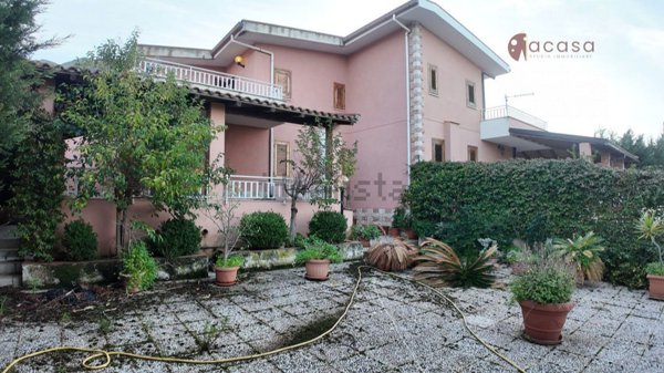 casa indipendente in vendita ad Altavilla Milicia