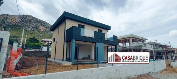 casa indipendente in vendita ad Altavilla Milicia