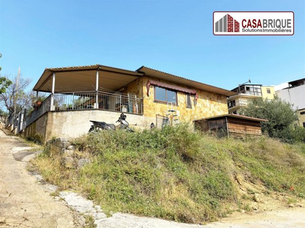 casa indipendente in vendita ad Altavilla Milicia
