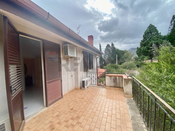 appartamento in vendita ad Altavilla Milicia