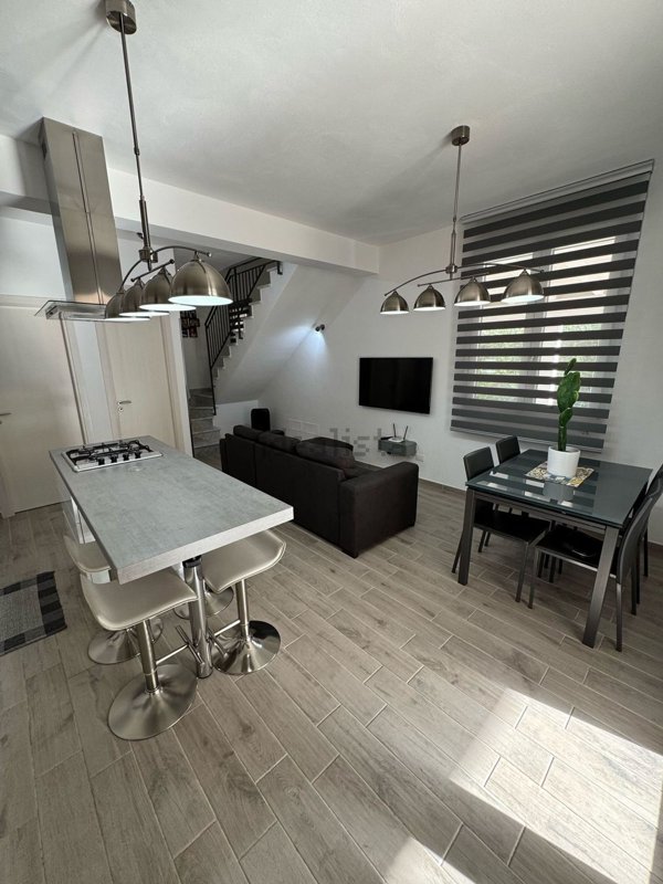 casa indipendente in vendita ad Altavilla Milicia