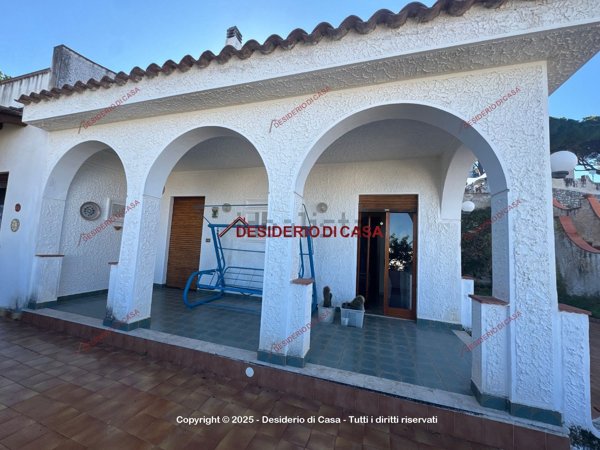 casa indipendente in vendita ad Altavilla Milicia in zona Torre Colonna