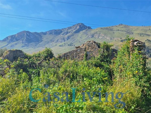 casa indipendente in vendita ad Altavilla Milicia