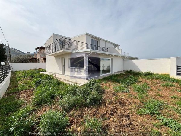casa indipendente in vendita ad Altavilla Milicia