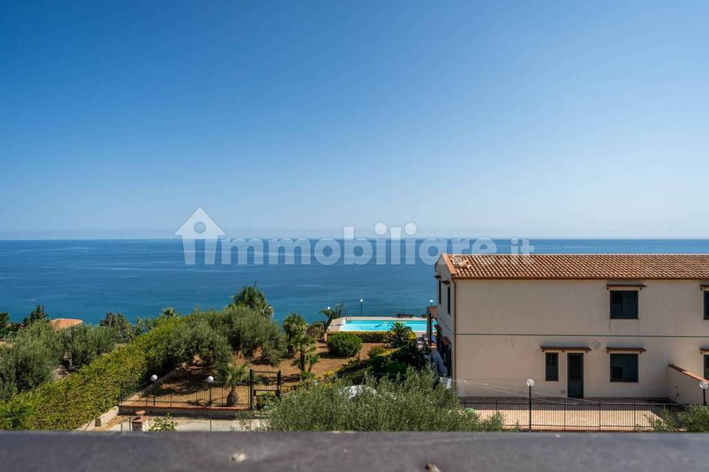 casa indipendente in vendita ad Altavilla Milicia