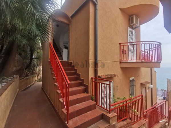 appartamento in vendita ad Altavilla Milicia