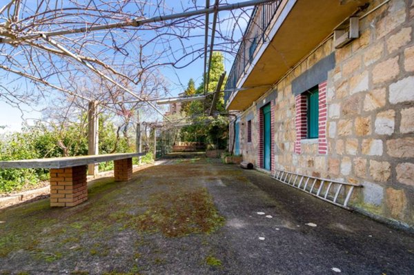 casa indipendente in vendita ad Altavilla Milicia